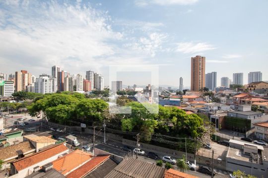 Vista da Suíte de casa para alugar com 3 quartos, 200m² em Vila Campesina, Osasco
