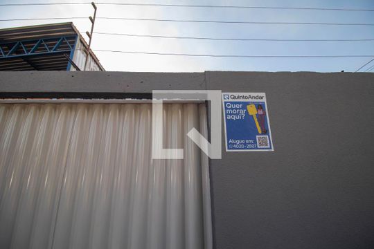 Fachada de casa para alugar com 2 quartos, 110m² em Jardim Mariliza, Goiânia