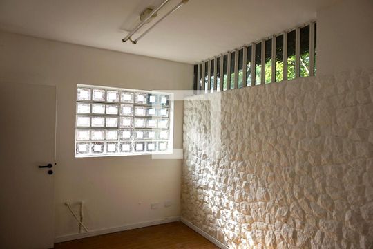 Quarto 1 de casa à venda com 10 quartos, 450m² em Vila Cordeiro, São Paulo