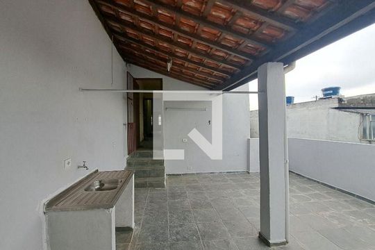 Casa de Condomínio à venda com 3 quartos, 160m² em Jardim Maria Duarte, São Paulo