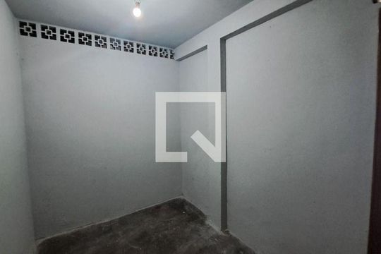 Casa de Condomínio à venda com 3 quartos, 160m² em Jardim Maria Duarte, São Paulo