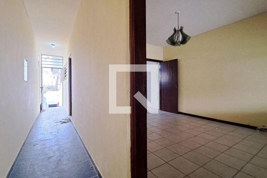Casa de Condomínio à venda com 3 quartos, 160m² em Jardim Maria Duarte, São Paulo
