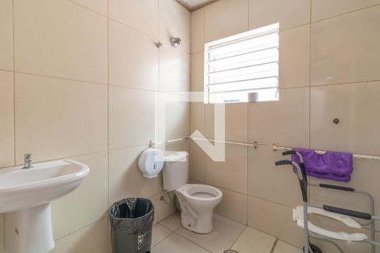 Banheiro de casa para alugar com 6 quartos, 250m² em Brooklin Paulista, São Paulo