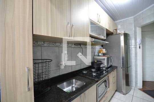 Cozinha de apartamento para alugar com 1 quarto, 53m² em Santa Tereza, Porto Alegre