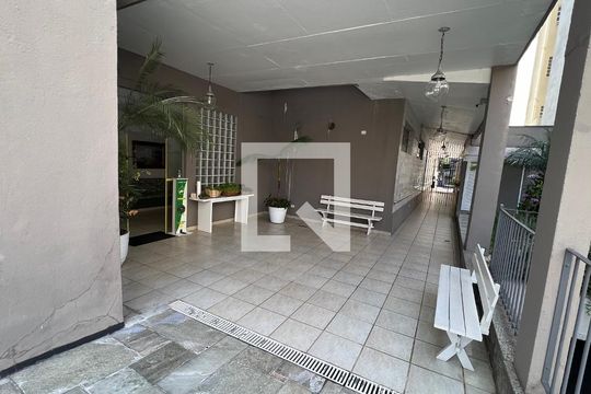 Área comum de apartamento para alugar com 2 quartos, 100m² em Pinheiros, São Paulo