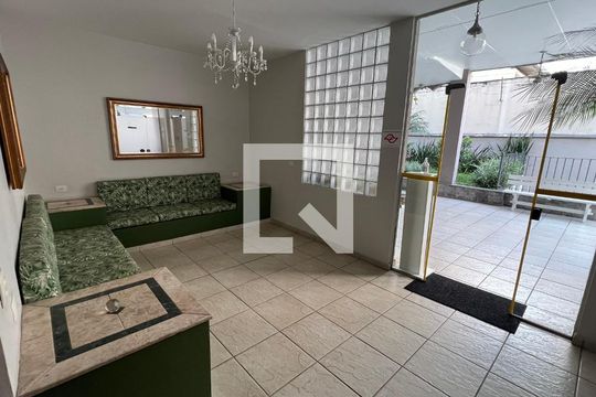 Hall de entrada de apartamento para alugar com 2 quartos, 100m² em Pinheiros, São Paulo