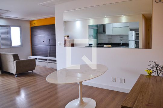 Sala de apartamento para alugar com 2 quartos, 102m² em Cerâmica, São Caetano do Sul