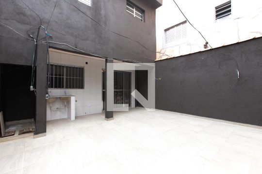 Área de Serviço de casa para alugar com 3 quartos, 120m² em Jardim Ruth, São Paulo