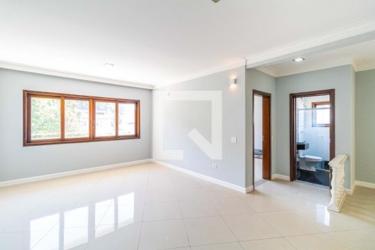 Casa à venda com 1 quarto, 130m² em Jardim Jussara, São Paulo