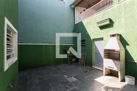 Quintal de casa à venda com 3 quartos, 180m² em Penha de França, São Paulo