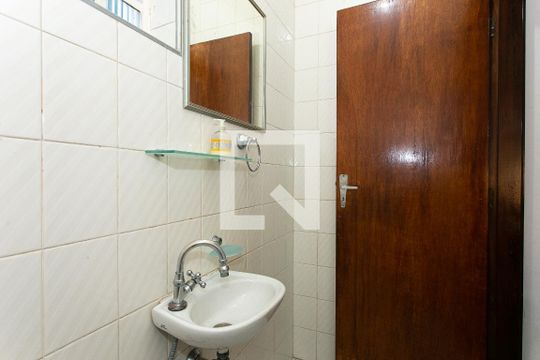 Lavabo de casa à venda com 3 quartos, 180m² em Penha de França, São Paulo