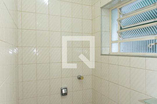 Lavabo de casa à venda com 3 quartos, 180m² em Penha de França, São Paulo