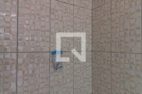 Banheiro do Quarto de casa para alugar com 1 quarto, 35m² em Juvevê, Curitiba