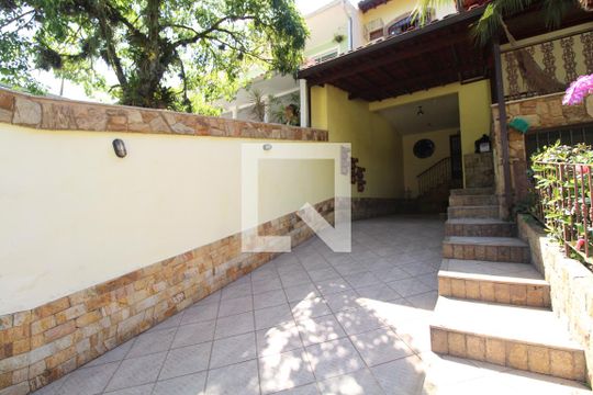 Casa de Condomínio à venda com 3 quartos, 340m² em Anil, Rio de Janeiro