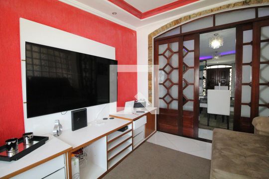 Sala de casa de condomínio à venda com 3 quartos, 340m² em Anil, Rio de Janeiro
