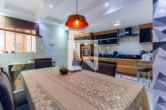 Cozinha de casa à venda com 3 quartos, 216m² em Quinta da Paineira, São Paulo