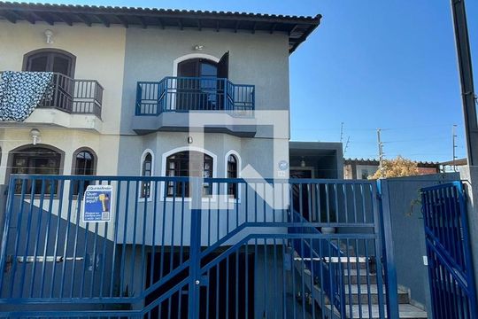 Fachada de casa à venda com 3 quartos, 250m² em Vila Maria, São Paulo