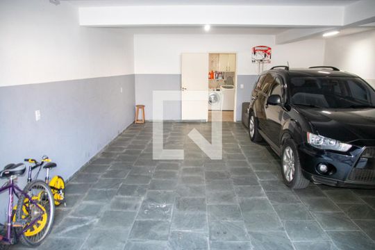 Garagem de casa à venda com 3 quartos, 250m² em Vila Maria, São Paulo