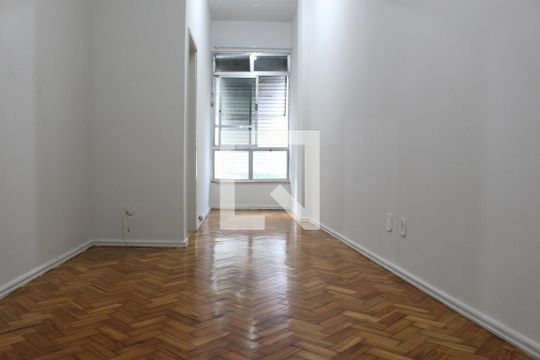 Apartamento para alugar com 1 quarto, 48m² em Catete, Rio de Janeiro