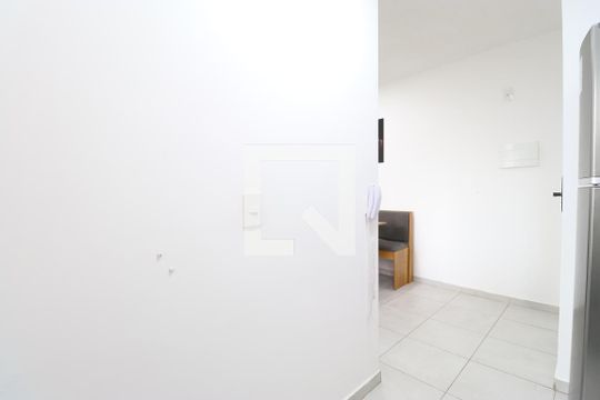 Cozinha de apartamento para alugar com 2 quartos, 47m² em Várzea da Barra Funda, São Paulo