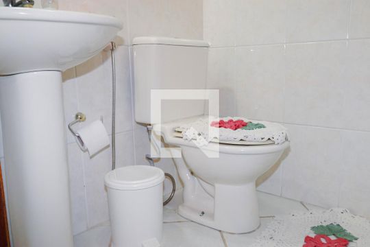 Banheiro 1 de casa à venda com 5 quartos, 374m² em Jardim Peri Peri, São Paulo