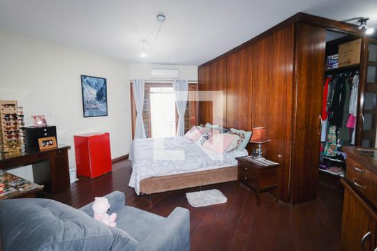 Quarto 1 de casa à venda com 5 quartos, 374m² em Jardim Peri Peri, São Paulo