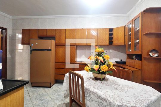 Cozinha de casa à venda com 2 quartos, 173m² em Parque Oratorio, Santo André