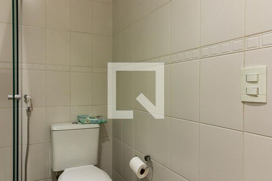 Banheiro Social de apartamento para alugar com 2 quartos, 66m² em Jardim das Laranjeiras, São Paulo