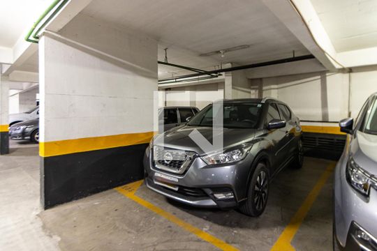 Vaga da Garagem de apartamento para alugar com 2 quartos, 66m² em Jardim das Laranjeiras, São Paulo
