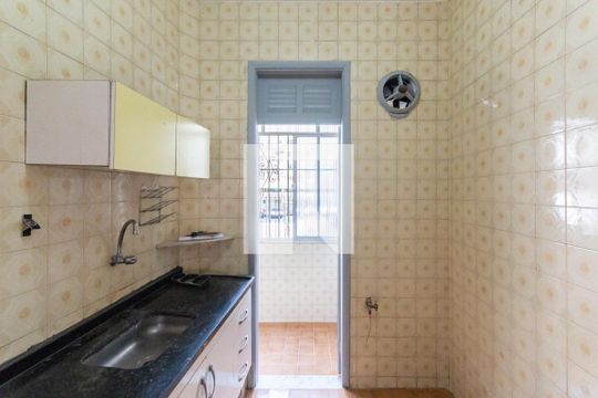 Cozinha de apartamento para alugar com 3 quartos, 98m² em Grajaú, Rio de Janeiro