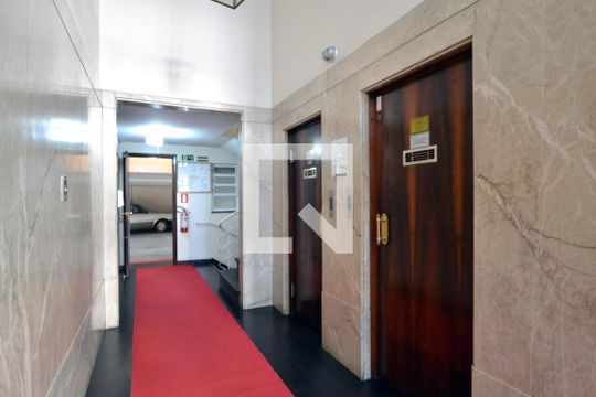 Hall de apartamento à venda com 3 quartos, 153m² em Centro Histórico, Porto Alegre