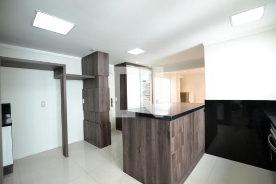 Cozinha de apartamento à venda com 3 quartos, 153m² em Centro Histórico, Porto Alegre