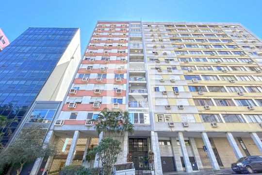 Fachada de apartamento à venda com 3 quartos, 153m² em Centro Histórico, Porto Alegre