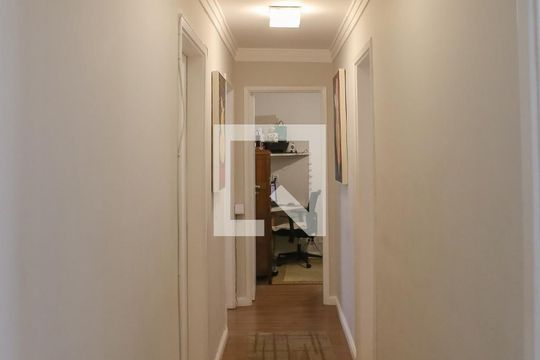 Corredor de apartamento para alugar com 2 quartos, 107m² em Perdizes, São Paulo