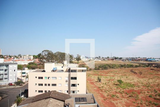 Sacada de apartamento para alugar com 2 quartos, 55m² em Alto Umuarama, Uberlândia