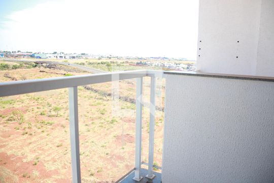Sacada de apartamento para alugar com 2 quartos, 55m² em Alto Umuarama, Uberlândia