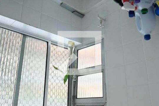 Lavanderia de apartamento para alugar com 2 quartos, 54m² em Vila Madalena, São Paulo
