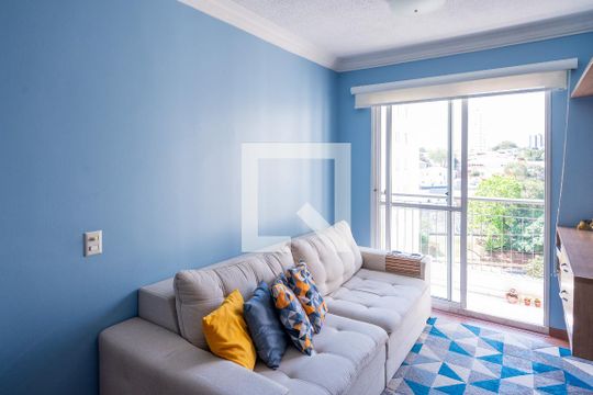 Sala de apartamento para alugar com 2 quartos, 49m² em Vila Firmiano Pinto, São Paulo