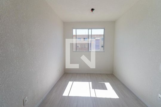 Apartamento para alugar com 2 quartos, 38m² em Tatuquara, Curitiba