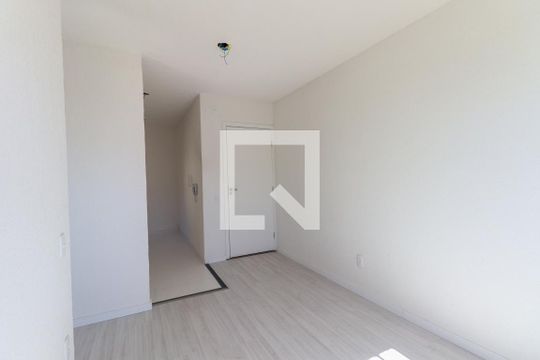 Sala de apartamento para alugar com 2 quartos, 38m² em Tatuquara, Curitiba