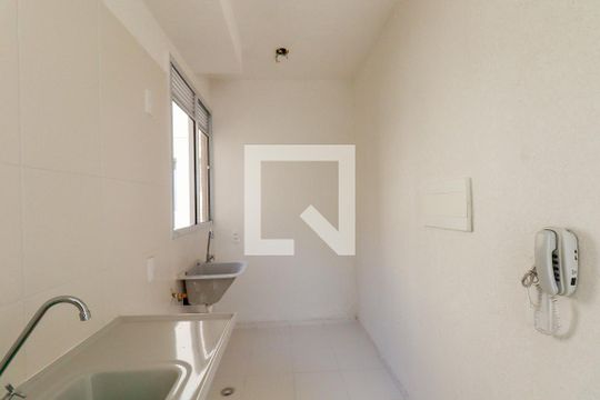 Cozinha e Área de Serviço de apartamento para alugar com 2 quartos, 38m² em Tatuquara, Curitiba