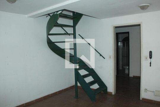 Casa de Condomínio para alugar com 2 quartos, 70m² em Jardim Alvorada, Nova Iguaçu