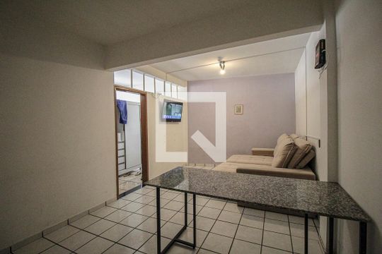 Sala de apartamento para alugar com 2 quartos, 69m² em Liberdade, São Paulo