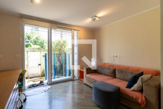 Sala de casa à venda com 2 quartos, 156m² em Vila Pompéia, São Paulo