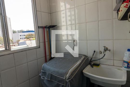 Área de Serviço de apartamento à venda com 2 quartos, 60m² em Jardim Monte Alegre, Taboão da Serra