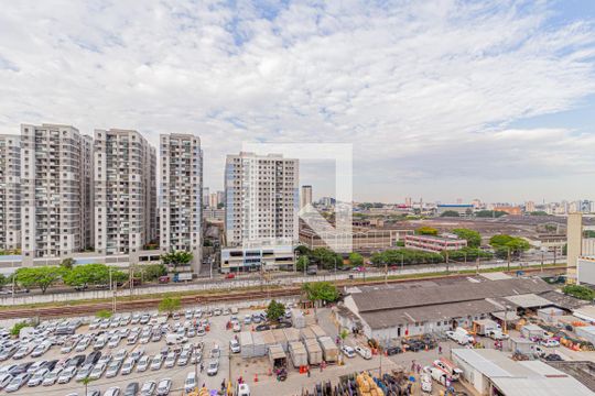 Vista de kitnet/studio à venda com 1 quarto, 24m² em Bonfim, Osasco