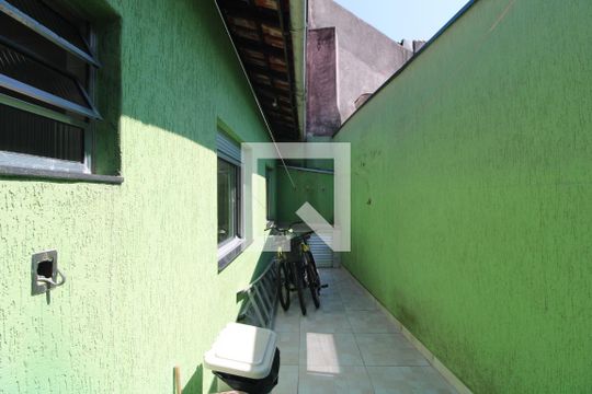 Quintal lateral de casa à venda com 3 quartos, 97m² em Jardim Palmares (zona Sul), São Paulo