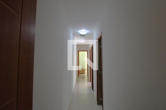 Corredor de casa à venda com 3 quartos, 97m² em Jardim Palmares (zona Sul), São Paulo