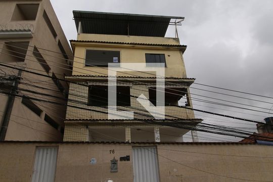 Fachada da casa de casa para alugar com 2 quartos, 80m² em Ramos, Rio de Janeiro