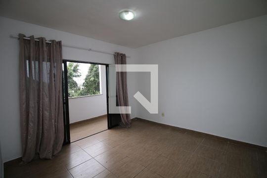 Casa para alugar com 2 quartos, 80m² em Ramos, Rio de Janeiro